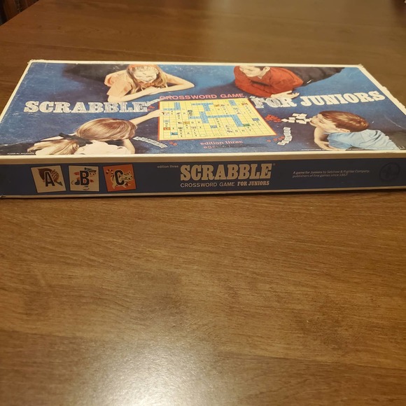 Scrabble For Juniors VINTAGE 1980's Spelling - Picture 2 of 10